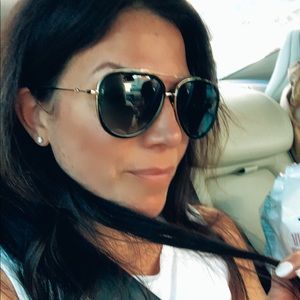 Meet your Posher, Tanya